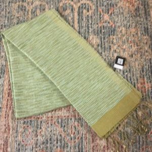 % DO NOT BUY%. NWT. Silk scarf from Thailand